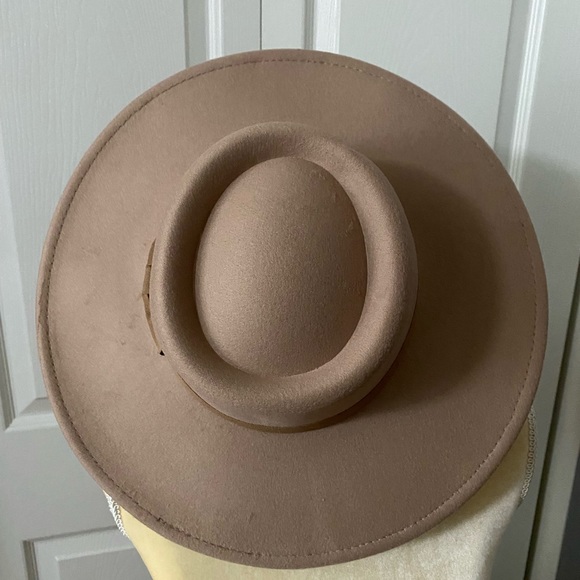 New Broad Brim Fedora Hat - Picture 7 of 8